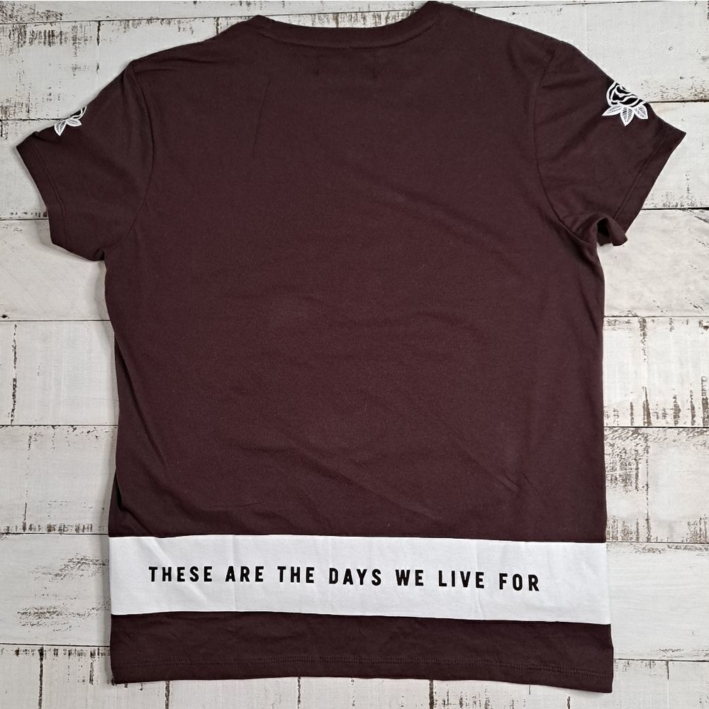 Bench Mark Tee - Picture 3 of 6